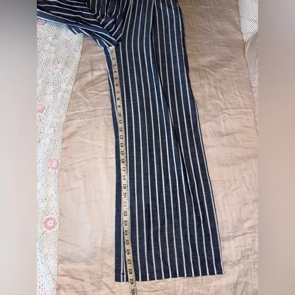 Lydelle Navy & White Striped Jumpsuit Size M